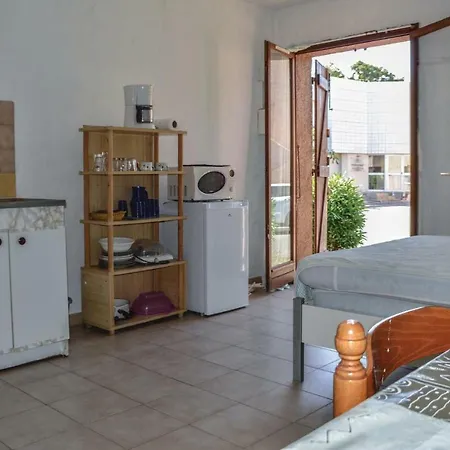 0 Bedroom In Santa Maria Poggio アパート